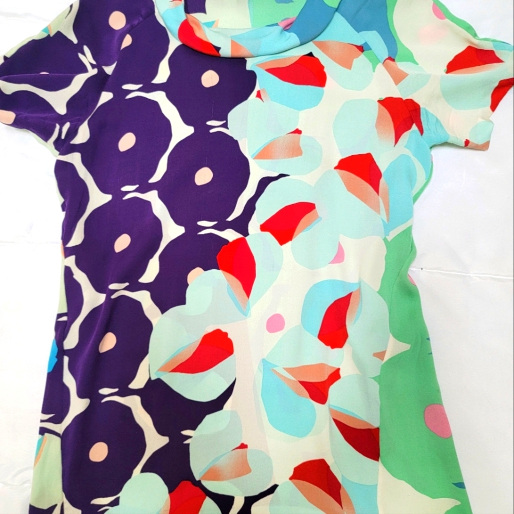Diane Von Furstenburg silk top